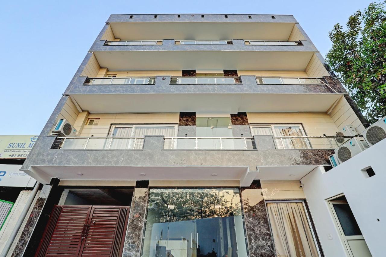 Collection O Hotel Aditya Palace Near Leisure Valley Park Ґурґаон Екстер'єр фото